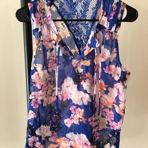 Light weight floral lace back tank top